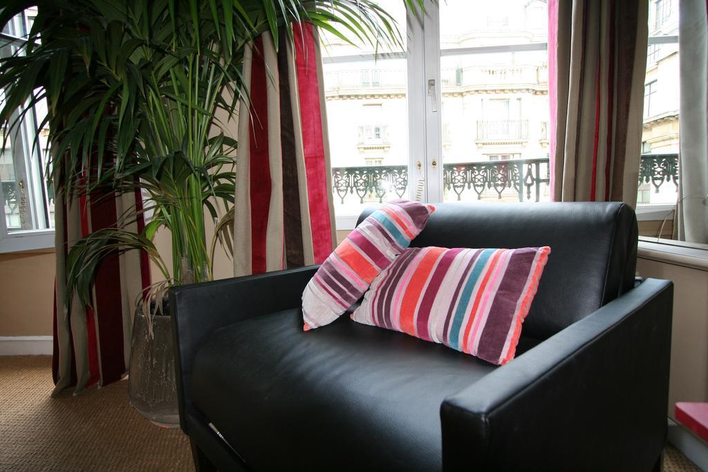 Paris Interiors Rentals - Le Marais Notre Dame Exterior foto